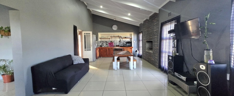 2 Bedroom Property for Sale in Franskraal Western Cape